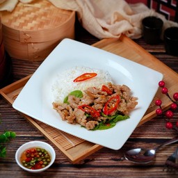 [อร่อยซ่ากับโค้ก] กระเพราหมูราดข้าว +  โค้ก ออริจินัล (กระป๋อง)