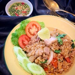 ข้าวผัดหมูโบราณ