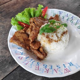 หมูทอดราดข้าว