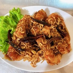 กุ้งแช่บ๋วยราดซอลมะขาม