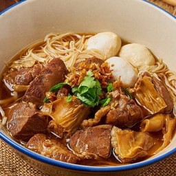 ก๋วยเตี๋ยวหมูตุ๋นรวม