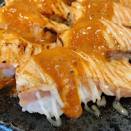 ซูชิ แซลมอนเบิร์นซอสบาบีคิว