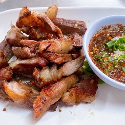 เนื้อย่างติดมัน