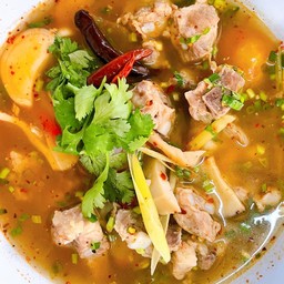 ต้มแซ่บกระดูกหมูอ่อน