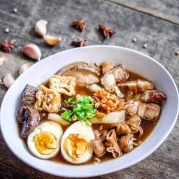 ก๋วยจั๊บสลัม น้ำข้น ครัวแม่จิน (สาธุประดิษฐ์ 19)