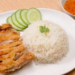น้องฟิล์มข้าวมันไก่ ข้าวหมูแดง