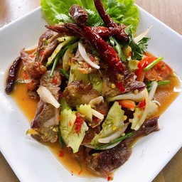 ยำเนื้อย่าง