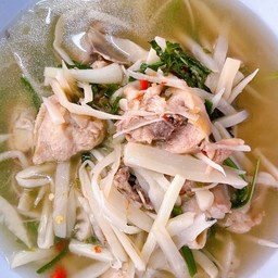 แกงไก่หน่อไม้ดอง