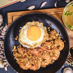 กุ้งกระเทียม-ราคาไม่รวมไข่ดาว