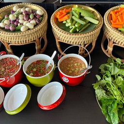 น้ำพริกกะปิ ผักสด