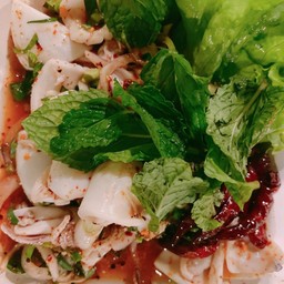 ลาบปลาหมึก