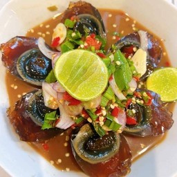 ยำไข่เยี่ยวม้า