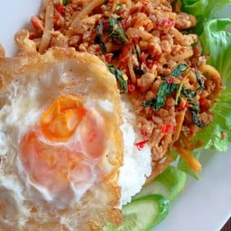 ร้านก๋วยเตี๋ยวปลาเหล่าเฮงฮวด