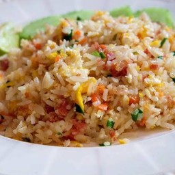 ข้าวผัดแหนม