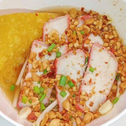 ก๋วยเตี๋ยวต้มยำหมูแดงล้วน(เข้มข้น)