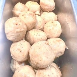 ลูกชิ้นเนื้อลวก ชุด 12 ลูก