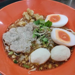 ก๋วยเตี๋ยวต้มยำหมู+ไข่