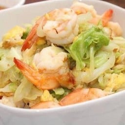 ผัดกระหล่ำใส่ ไข่ ใส่กุ้ง กับข้าว