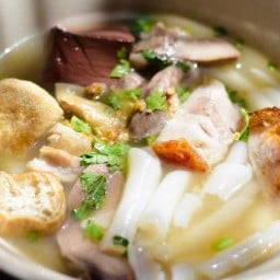 ก๋วยเตี๋ยวหมูตุ๋น(ซอยสาธุประิษฐ์23)