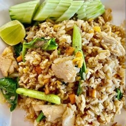 ส้มตำยกครกอ่าวนาง Somtam Yokclock