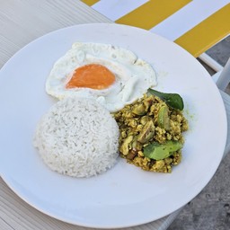 ข้าวราด เขียวหวานแห้ง