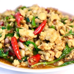 ผัดกระเพราไก่