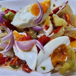 ยำเกี้ยมฉ่าย+ไข่เค็ม