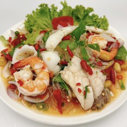 ยำวุ้นเส้นทะเล