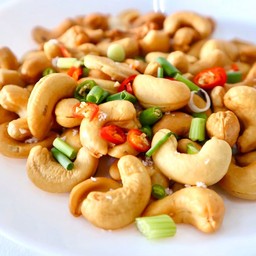 เม็ดมะม่วงหิมพานต์ทอด