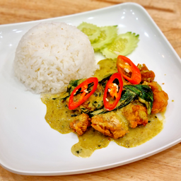 ข้าวแกงเขียวหวานไก่กรอบ