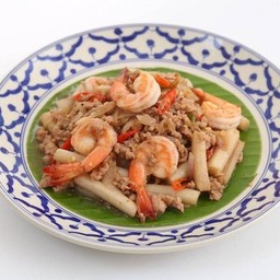 ไหลบัวผัดกะปิกุ้ง