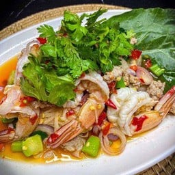 ยำคะน้ากุ้งสด