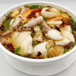 ต้มยำรวมมิตรทะเล น้ำใส