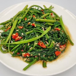 ผักบุ้งไฟแดง