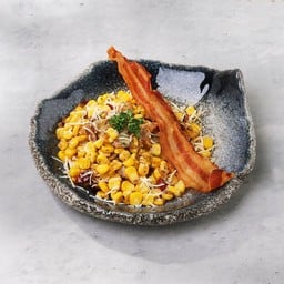 ข้าวโพดหวานผัดพริกแห้งเบคอน