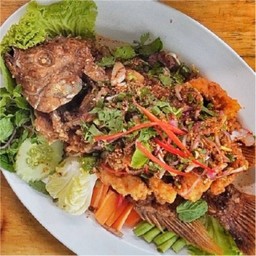 น้ำตกปลาทับทิม