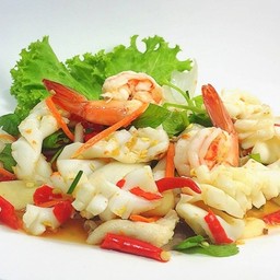 ยำรวมมิตรทะเล