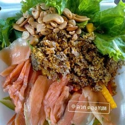 ยำ2เกลอ ม่อน+แมงดา