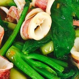 ผัดคะน้า กับข้าว