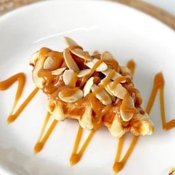 ครอฟเฟิล คาราเมลอัลมอนด์