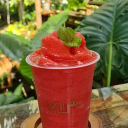 Strawberry สมูทตี้ สตรอเบอรี่สด