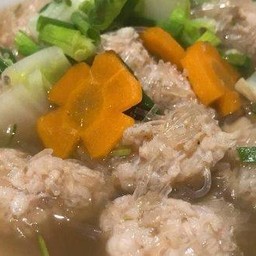 ต้มจืดวุ้นเส้นเต้าหู้หมูสับ