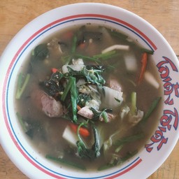 อู๋เพี้ย