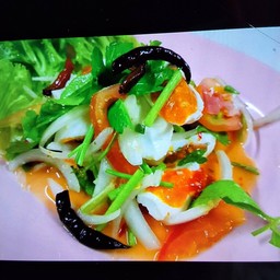 ยำไข่เค็ม