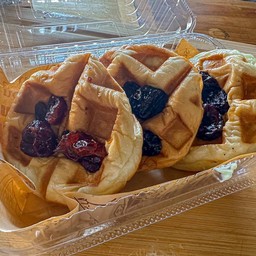 ปังวอฟเฟิล-แยมบลูเบอร์รี่