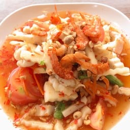 ตำยอดมะพร้าวกุ้งสด