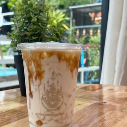 หน้าทองคาเฟ่ วัดศาลาลี