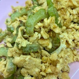 มะระผัดไข่
