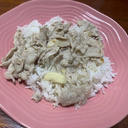 ข้าวหมูทอดกระเทียม