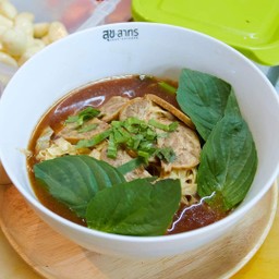 ก๋วยเตี๋ยวเรือเส้นฟองเต้าหู้